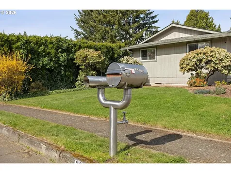 3825 NE 2nd Street Gresham OR 97030
