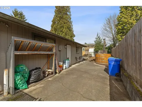 3825 NE 2nd Street Gresham OR 97030