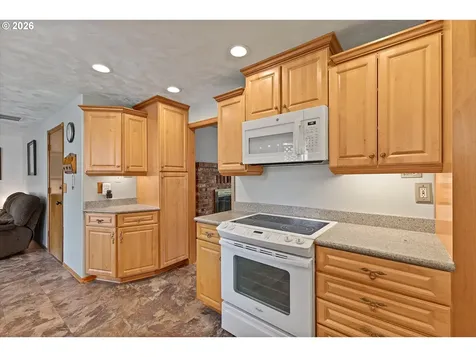 3825 NE 2nd Street Gresham OR 97030