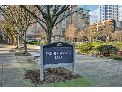 1125 NW 9th Avenue Portland OR 97209