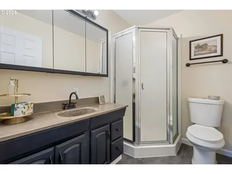 307 Caufield Street Oregon City OR 97045