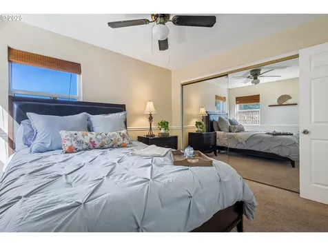 307 Caufield Street Oregon City OR 97045