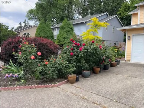 176 NE 43rd Avenue Hillsboro OR 97124
