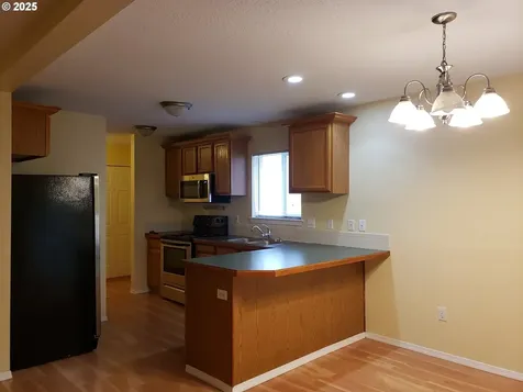 176 NE 43rd Avenue Hillsboro OR 97124