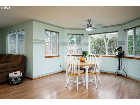 11725 SW 129th Place Portland OR 97223