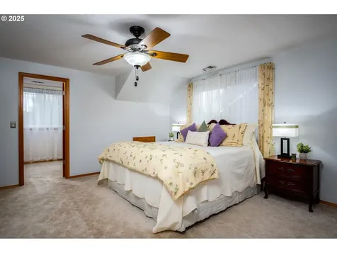 11725 SW 129th Place Portland OR 97223