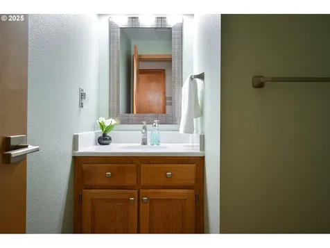 11725 SW 129th Place Portland OR 97223