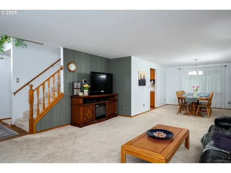11725 SW 129th Place Portland OR 97223
