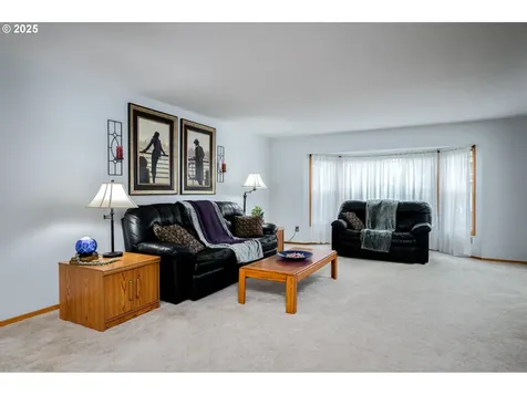 11725 SW 129th Place Portland OR 97223