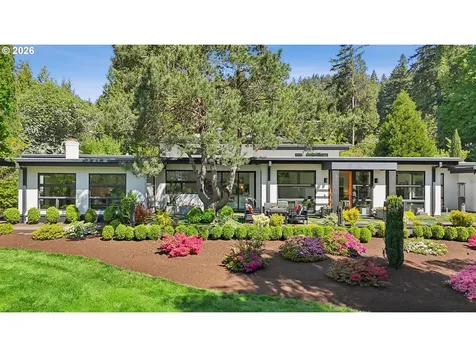 3724 SW Shattuck Road Portland OR 97221
