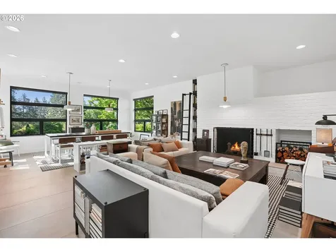 3724 SW Shattuck Road Portland OR 97221