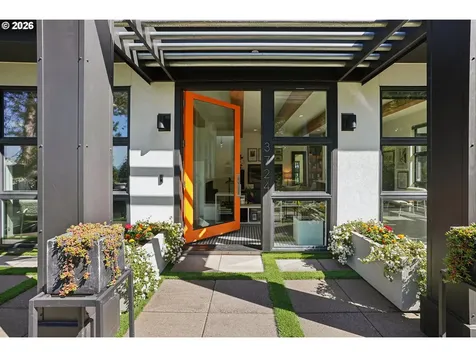 3724 SW Shattuck Road Portland OR 97221