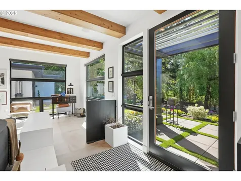 3724 SW Shattuck Road Portland OR 97221
