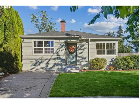 8102 N Dana Avenue Portland OR 97203