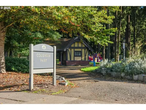 8102 N Dana Avenue Portland OR 97203