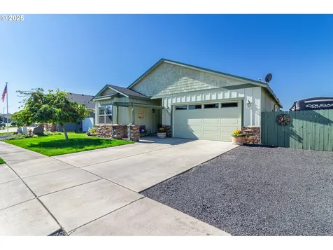 2237 NW Overlook Drive Hermiston OR 97838
