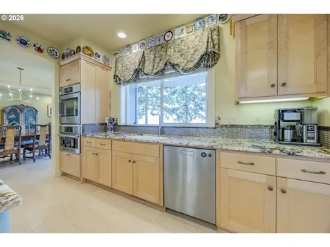 35662 High Ranch Drive Springfield OR 97478