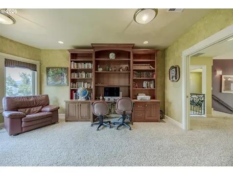 35662 High Ranch Drive Springfield OR 97478