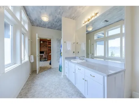 35662 High Ranch Drive Springfield OR 97478