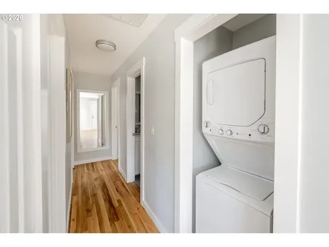 4617 SE Windsor Court Portland OR 97206