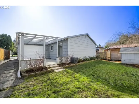 4617 SE Windsor Court Portland OR 97206