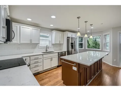 16019 SE 32nd Street Vancouver WA 98683
