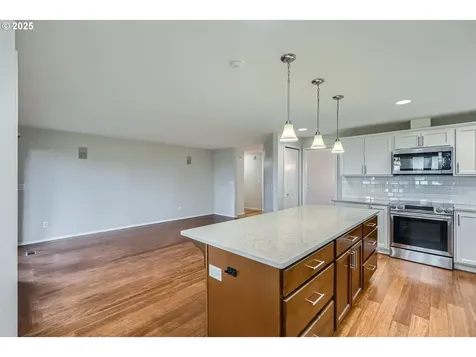 16019 SE 32nd Street Vancouver WA 98683