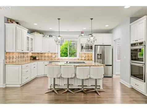 2256 Rogue Way West Linn OR 97068