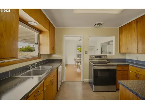 525 Elm Avenue Reedsport OR 97467