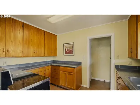 525 Elm Avenue Reedsport OR 97467