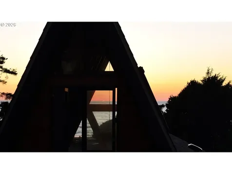 49855 Seasand Road Neskowin OR 97149