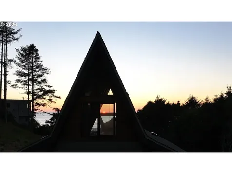 49855 Seasand Road Neskowin OR 97149