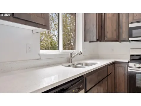 91512 Grinnell Lane Coos Bay OR 97420