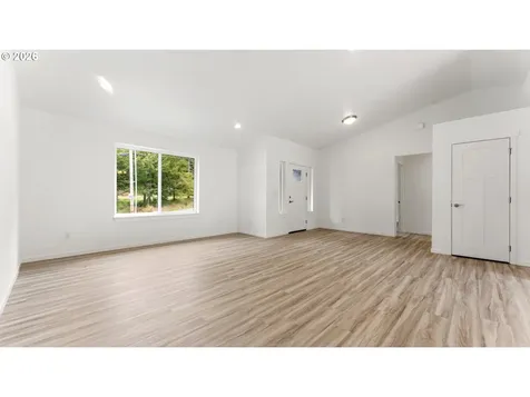 91512 Grinnell Lane Coos Bay OR 97420