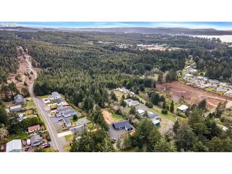 91512 Grinnell Lane Coos Bay OR 97420