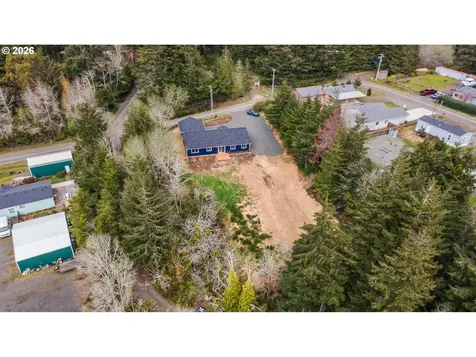 91512 Grinnell Lane Coos Bay OR 97420