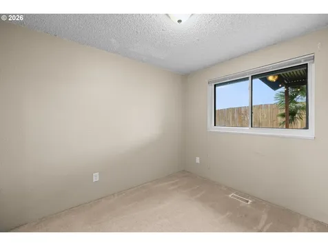 1128 SE Fir Grove Loop Hillsboro OR 97123