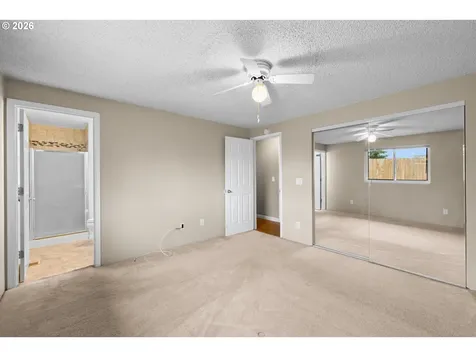 1128 SE Fir Grove Loop Hillsboro OR 97123
