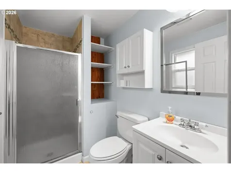 1128 SE Fir Grove Loop Hillsboro OR 97123