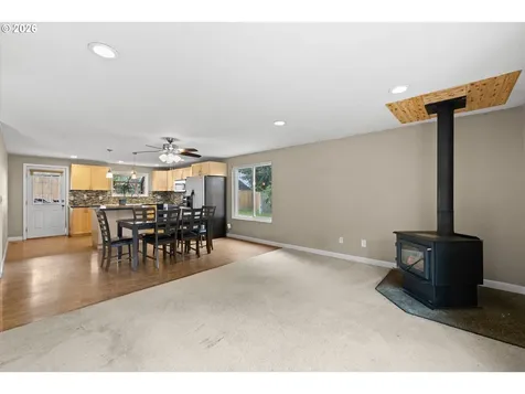 1128 SE Fir Grove Loop Hillsboro OR 97123