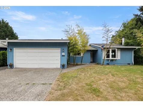 1128 SE Fir Grove Loop Hillsboro OR 97123