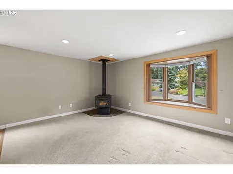 1128 SE Fir Grove Loop Hillsboro OR 97123