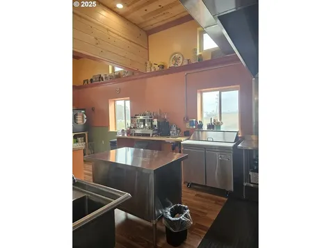995 3rd Street North Powder OR 97867