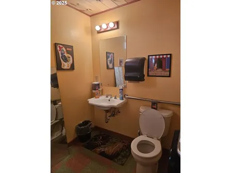 995 3rd Street North Powder OR 97867