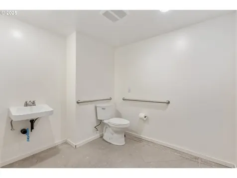 21805 Boones Ferry Road NE Aurora OR 97002