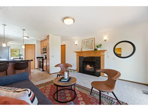 21805 Boones Ferry Road NE Aurora OR 97002