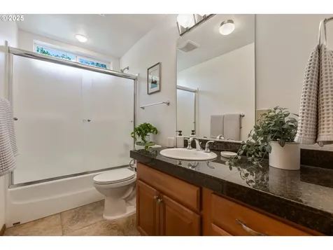 21805 Boones Ferry Road NE Aurora OR 97002