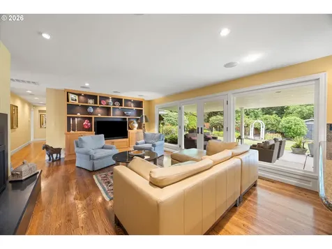 10640 SW Hawthorne Lane Portland OR 97225