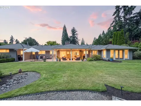 10640 SW Hawthorne Lane Portland OR 97225