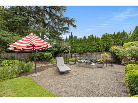 10640 SW Hawthorne Lane Portland OR 97225